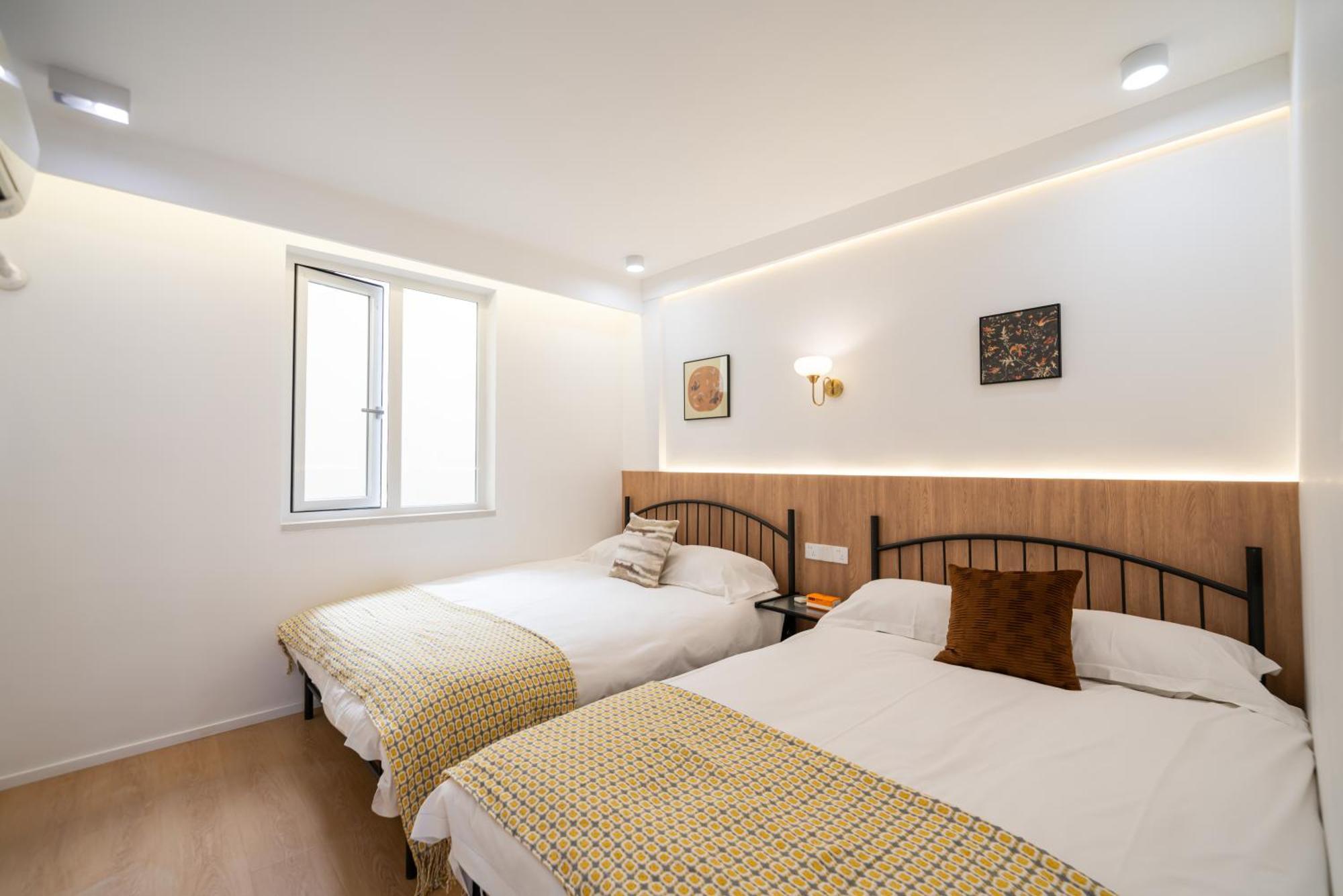 Shanghai Yi Du B&B - 150M Walk From Exit 5 Of Jiashan Road Metro Station Bagian luar foto